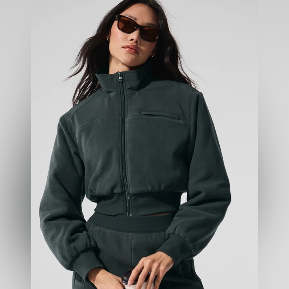 Alo Yoga Polar Fleece Cropped Wintry Mix Jacket (Charcoal Green)